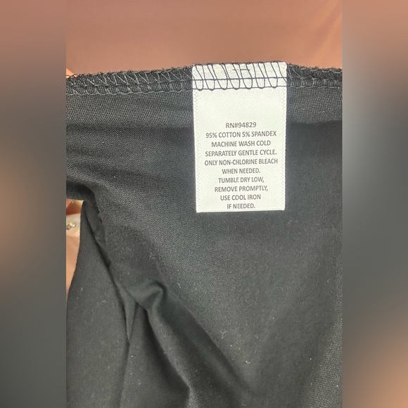 Tops/T-Shirts/Tanks👚 - 2 for $20 or 3 for $30 (Mix & Match) - Picture 6 of 6